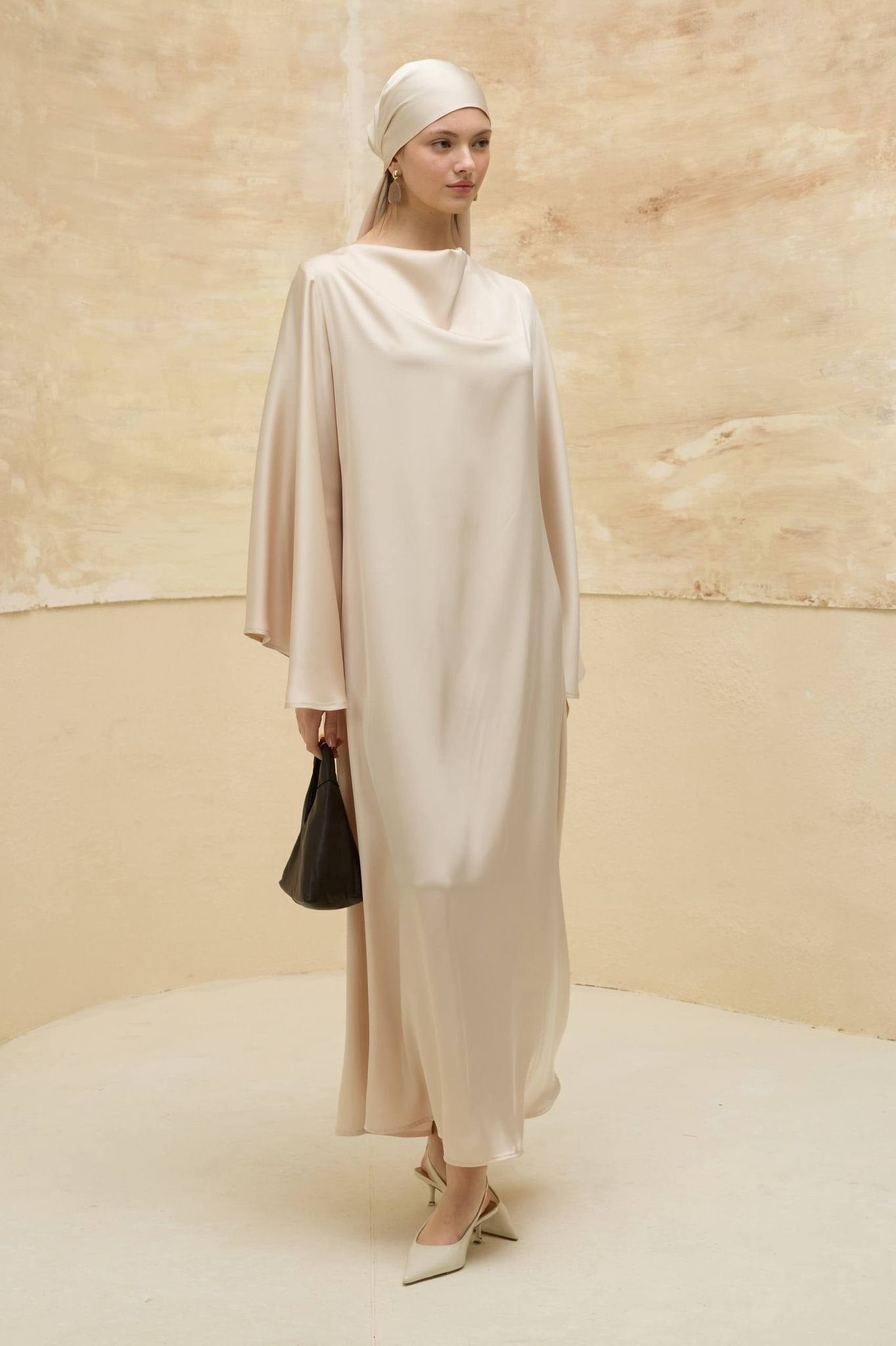 Robe Aura